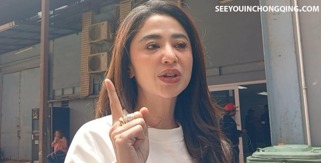 Dewi persik